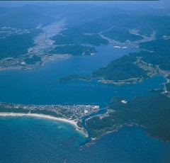 久美浜温泉の全景