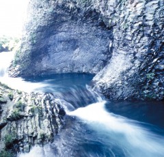 霊泉寺温泉「稚児ヶ淵」