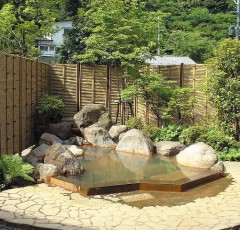 柴石温泉の露天風呂