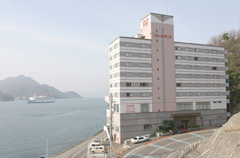 瀬戸内海がすぐ近くの当館